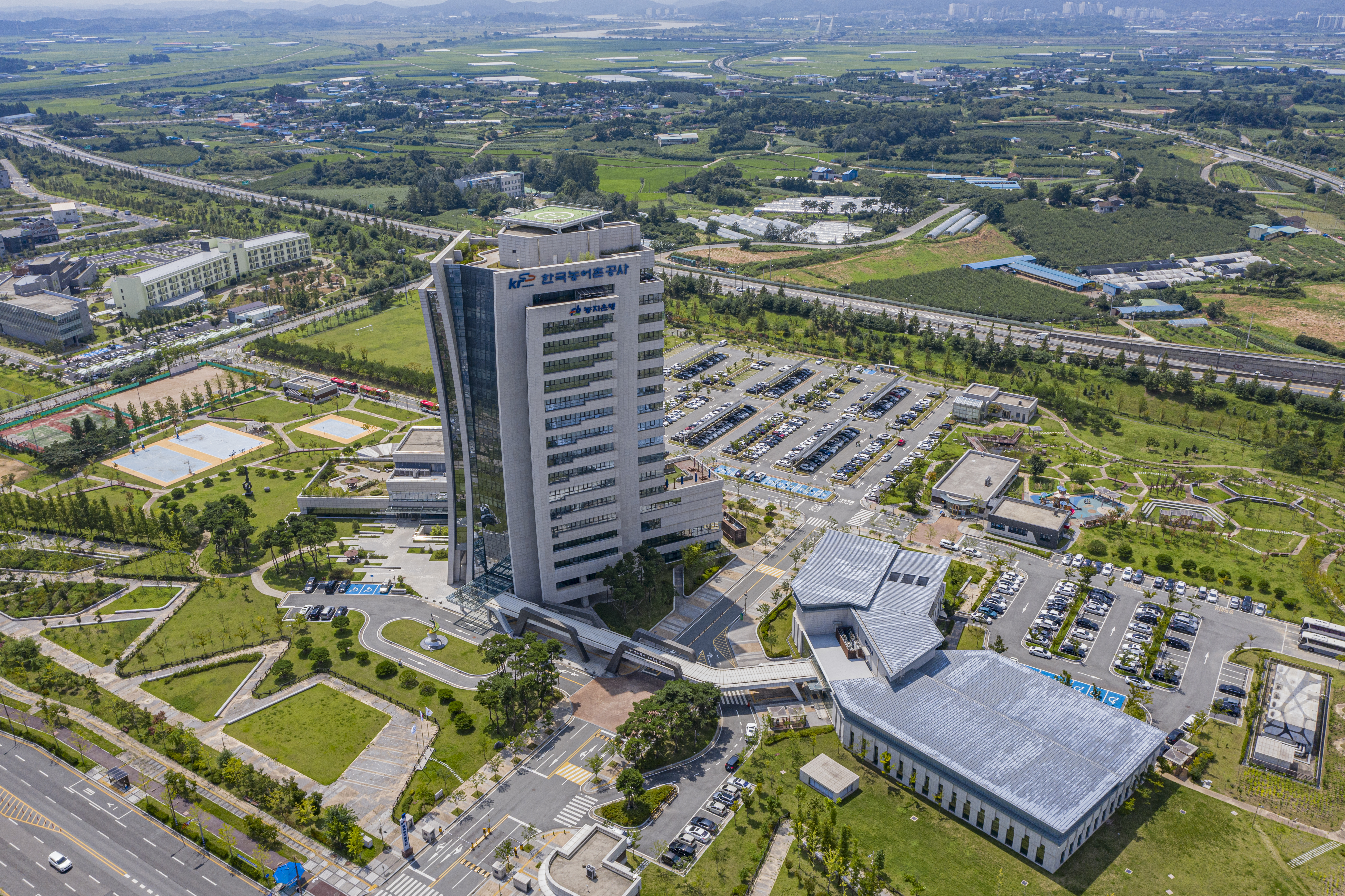 2020년 여름 본사 전경